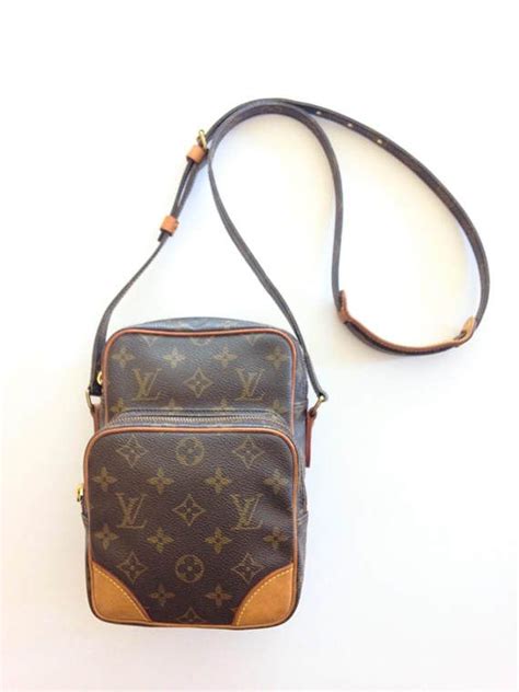 louis vuitton shoulder bag 90s